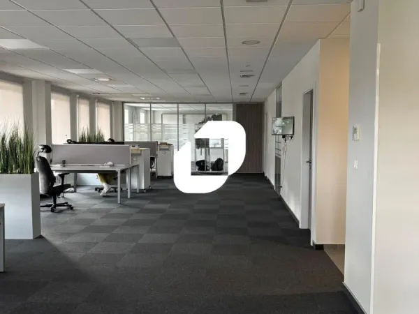 A LOUER, PLATEAU EN OPEN SPACE