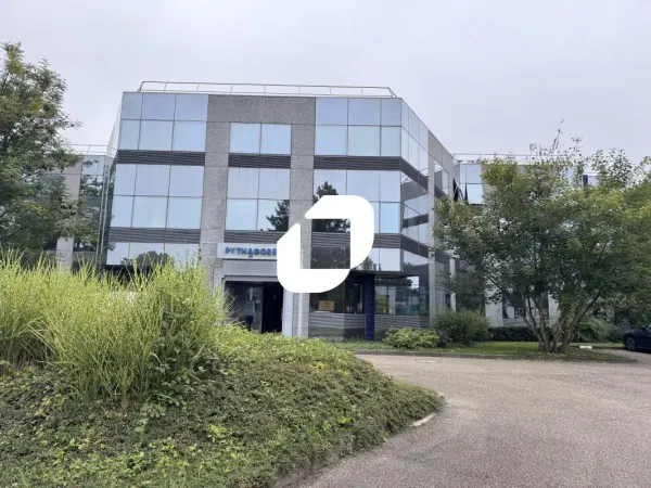 A LOUER, PLATEAU DE BUREAUX AMENAGES