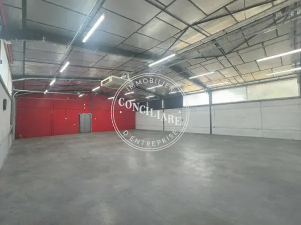 LOCAL D'ACTIVITE A VENDRE