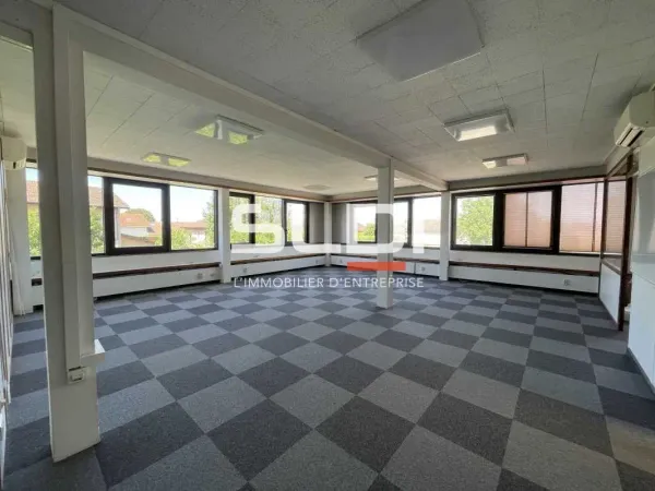 Bureaux et locaux d'activités à louer