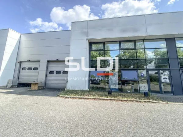 Location Local d'activités Decines Charpieu 69150