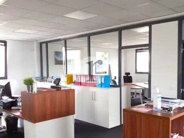 Plateau de bureaux refait à neuf