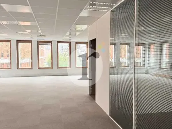 225 m² de bureaux à louer au coeur d'Euratech !