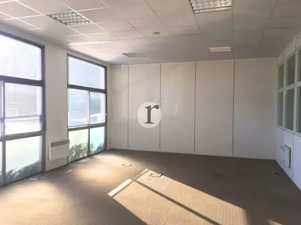 Surfaces de bureaux à louer sur emplacement stratégique