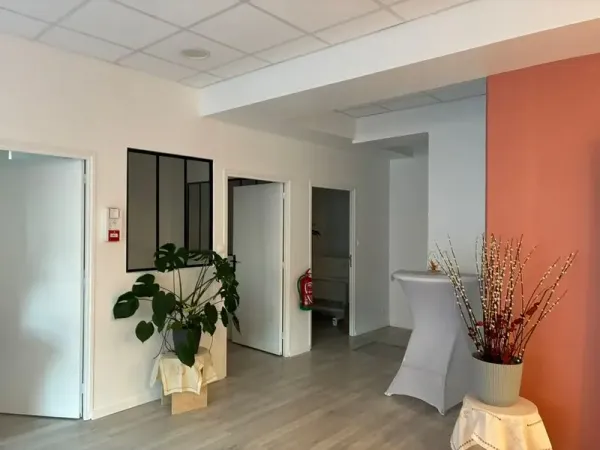 Vente investisseur : Surface tertiaire de 153 m²