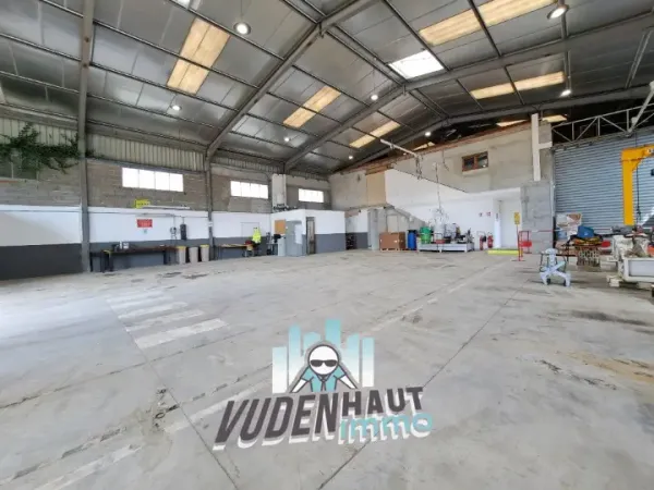 Local d'activité 2293 m²