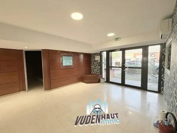 Bureaux Vide 171 m²
