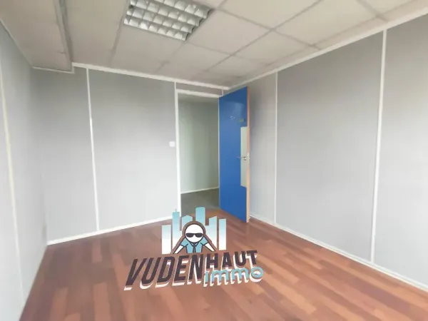 Bureaux Vide 265 m²