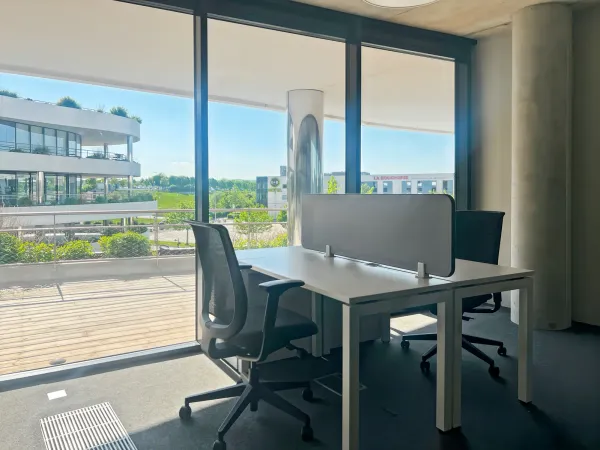 Réservez un bureau partagé ou un emplacement de coworking à Bezannes, Zash