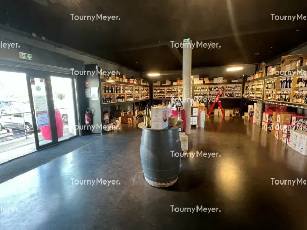 LOCAL COMMERCIAL A LOUER