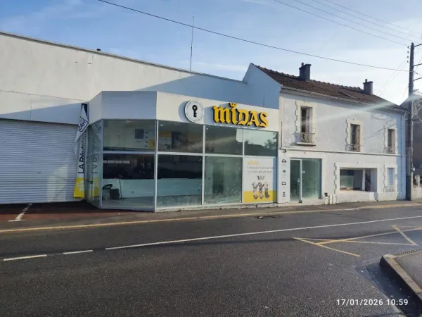 REF 1341 DEUIL-LA-BARRE - LOCAL COMMERCIAL OU D'ACTIVITES - A VE