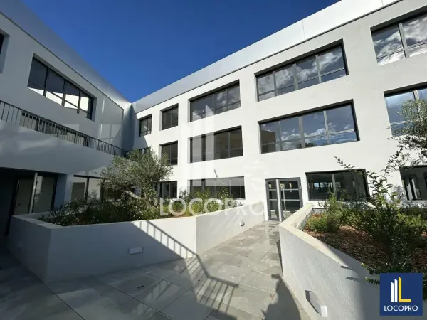 A LOUER - BUREAUX NEUFS - 1 398 M² DIVISIBLES - SOPHIA-ANTIPOLIS
