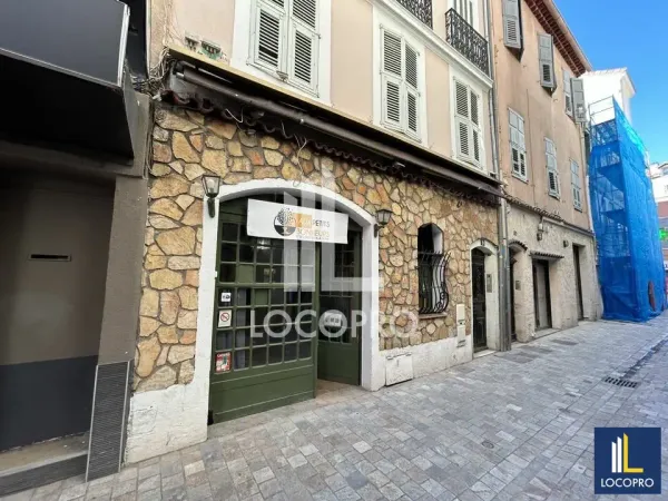 LOCAL COMMERCIAL - 75M2- CANNES