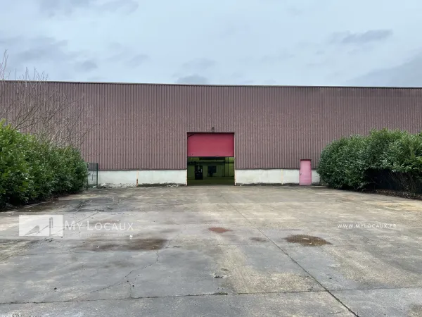 Entrepôt avec cour privative - Saint Ouen l'Aumône