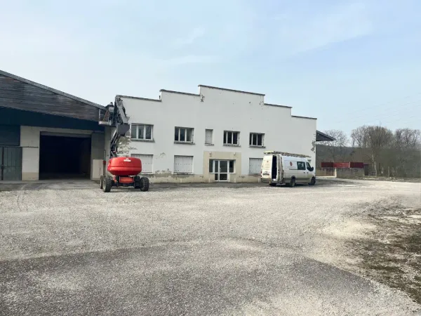 LOCAL D'ACTIVITE - ATELIER 836m2