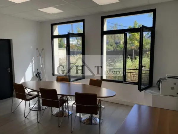 97 M DE BUREAUX A LOUER VINCENNES
