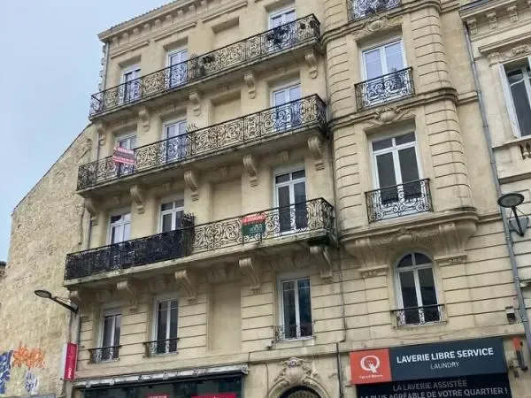 BUREAUX A VENDRE