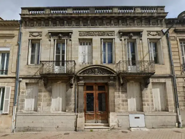BUREAUX A VENDRE