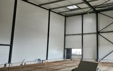 À louer - Local d'activités de 981 m² dans la zone d'activités de Carpentras - Vaucluse (84)