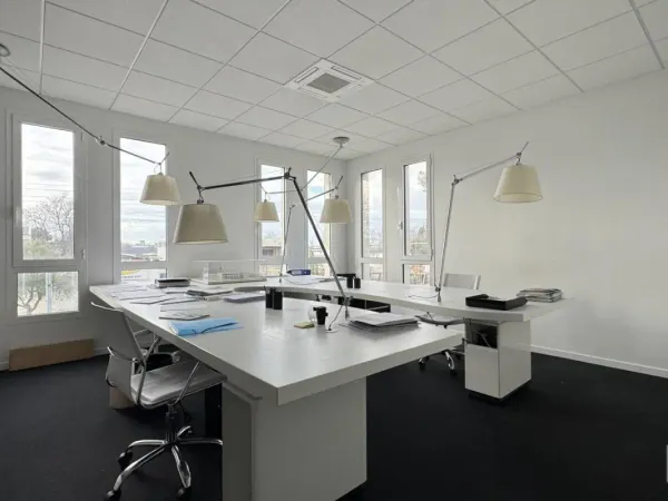 Location Bureau Merignac 33700