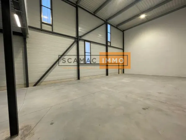 Local d'activités de 263m²