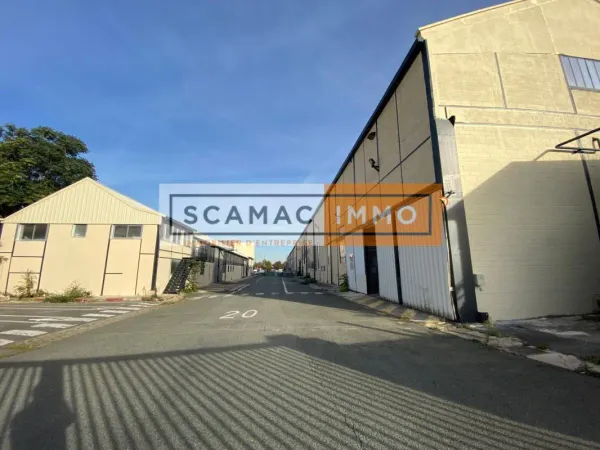 Entrepôt de 1600m²