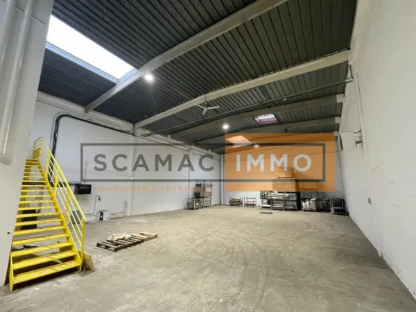 Local d'activités de 322m²