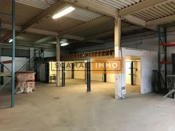 Local d'activités de 345m²