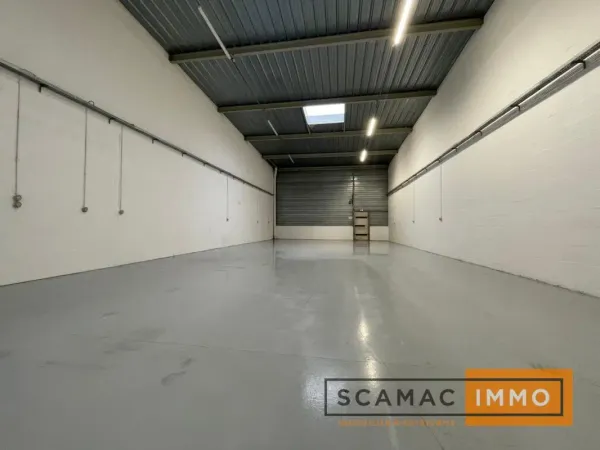 Local d'activités de 558m²