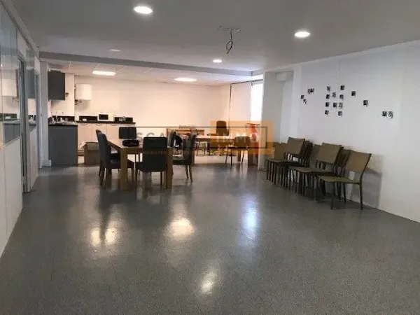 Bureau de 371m²
