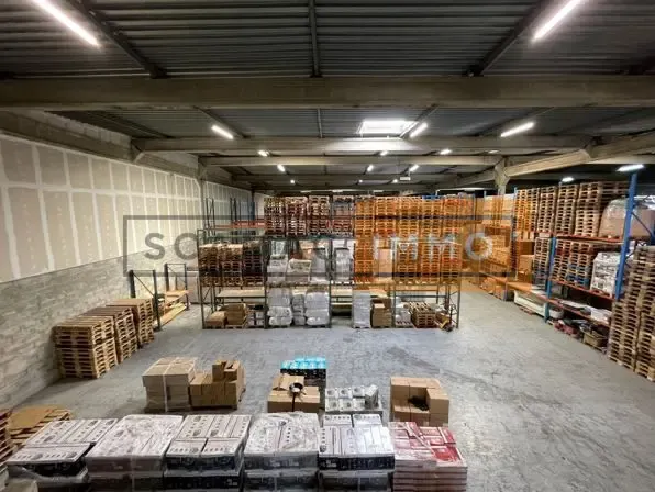 Entrepôt de 1285m²