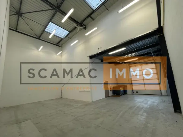 Local d'activités de 252m²