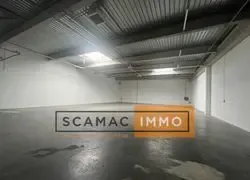 Local d'activités de 596m²