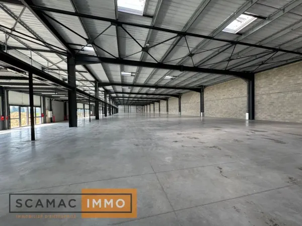 Local d'activités de 2150m²