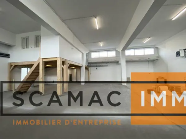 Local d'activités de 1040m²