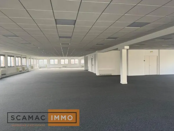 Bureau de 1500m²