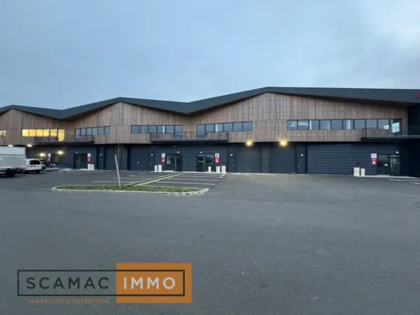 Local d'activités de 1278m²