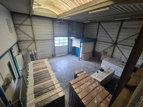 Local d'activités de 432m²
