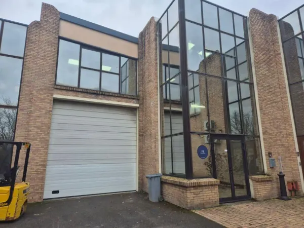 Local d'activités de 354m²