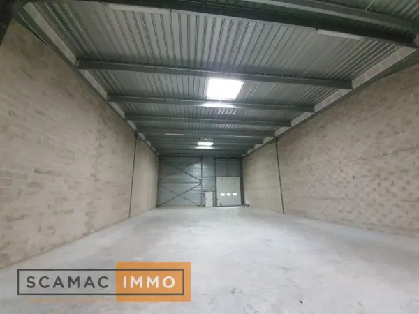 Local d'activités de 1148m²