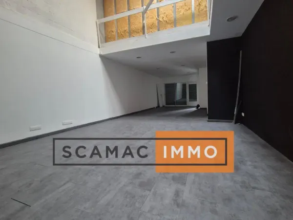 Locaux mixtes de 140m²