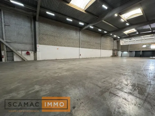 Entrepôt de 1612m²