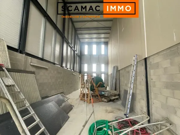 Locaux mixtes de 100m²