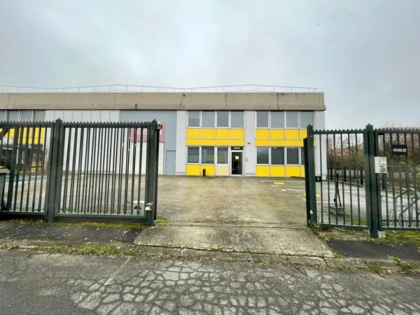 Entrepôt de 757m²