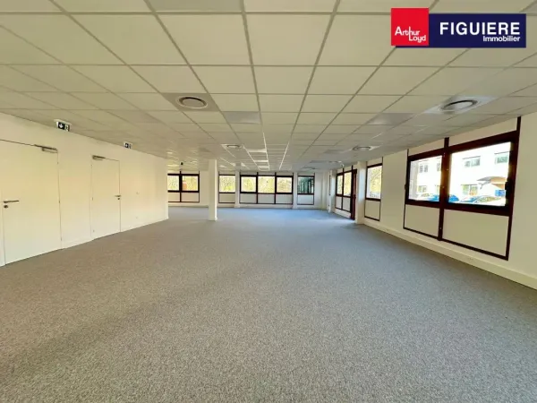 BUREAUX À VENDRE ENTIÈREMENT RÉNOVÉS MEYREUIL