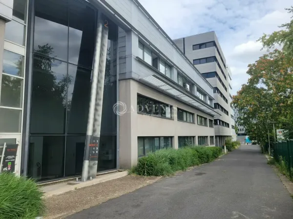 Bureaux et Activités A LOUER