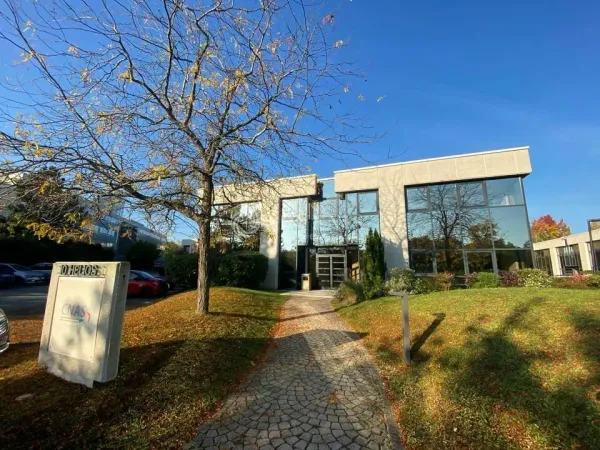 Bureaux et activité légère A LOUER