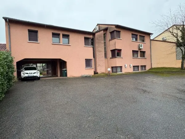 Location Bureau Decines Charpieu 69150 