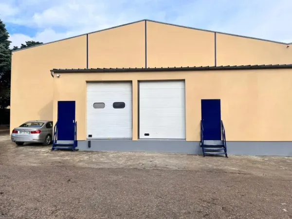 LOCAL D'ACTIVITE DE 209 M² A EAUBONNE - FONCTIONNEL, ACCESSIBLE ET RENOVE