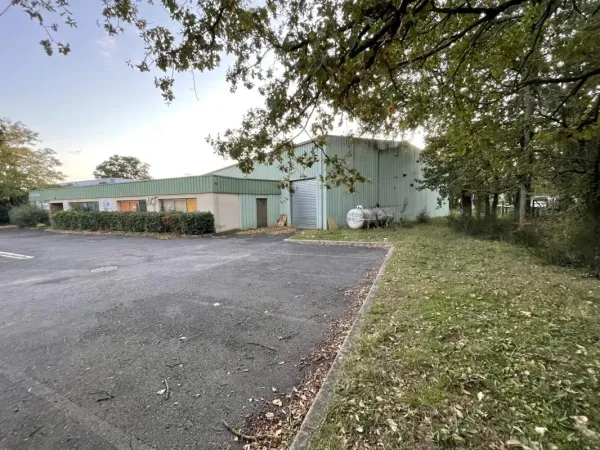Locaux d'activité à vendre à TAVERNY 95150